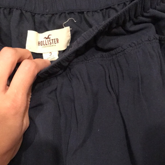 Like New- Hollister Skirt - Picture 5 of 6